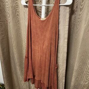 Easel Rust/Dusty Rose Ribbed Tunic Tank – High Low Front Boho Ruffle Back Size S